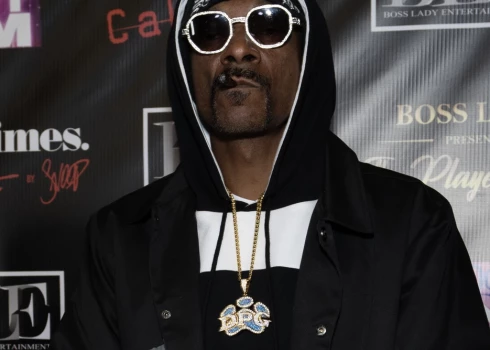 Reperim Snoop Dogg tiks uzticēta olimpiskās lāpas nešana