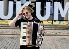 "Uz Tukumu pēc smukuma" - jaunu vasaras hitu piedāvā kantri mūziķis Edvards Strazdiņš