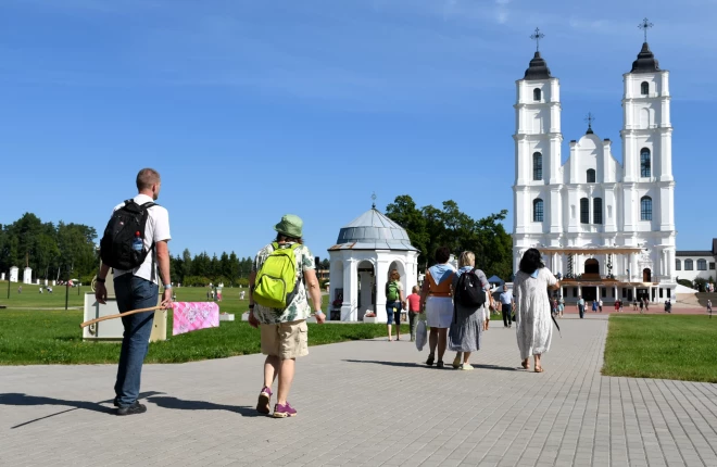 Pirms Aglonas baznīca kļuva par baziliku, tā starpkaru Latvijā bija Rīgas bīskapijas katedrāle.