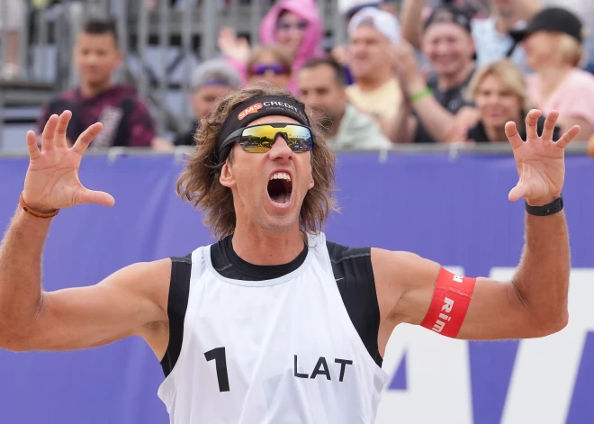 Aleksandrs Samoilovs pēc stāšanās darbā Izglītības un zinātnes ministrijā spiests atteikties no pludmales volejbola sponsoriem