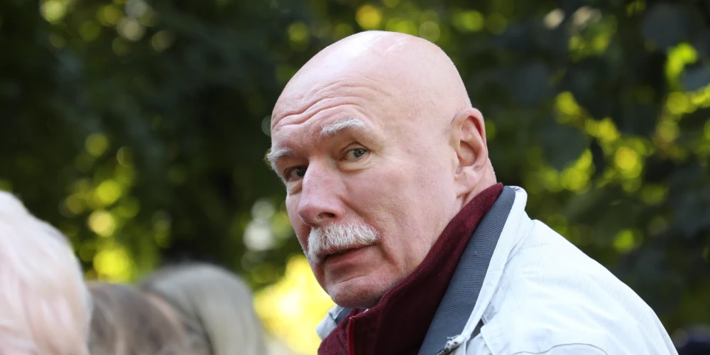 Петерис Апинис.