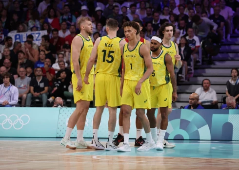 Austrālijas izlases basketbolisti.