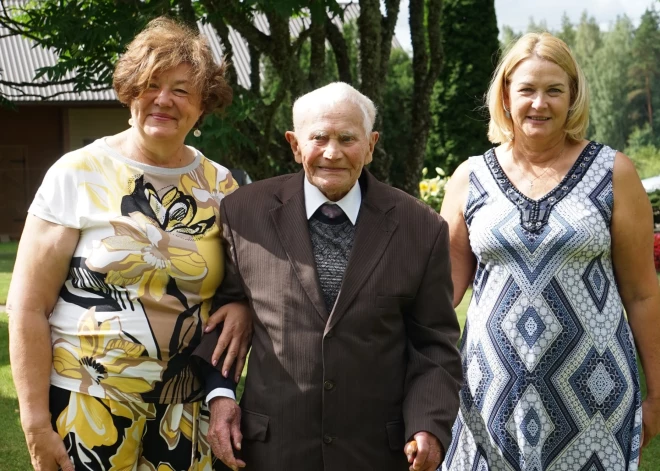 Jānis Baumanis no Rudbāržiem nosvinējis 101. dzimšanas dienu
