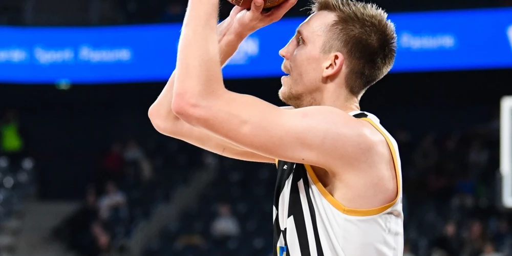 Latvijas basketbola izlases kandidāts Mareks Mejeris.