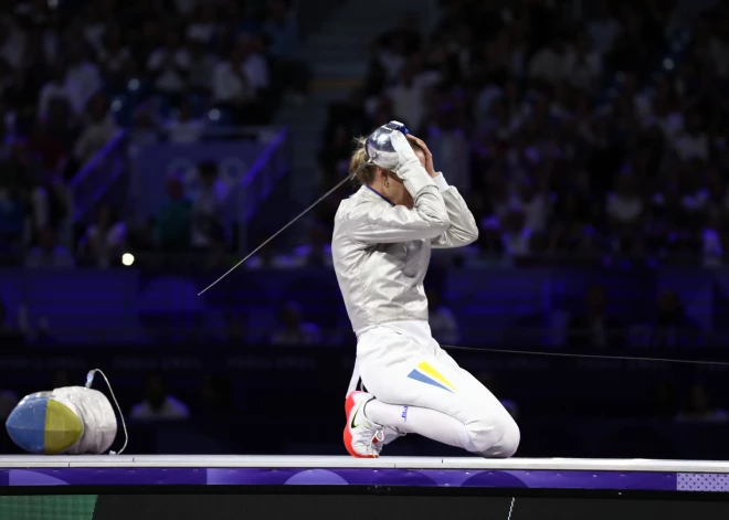 Paukotāja Harlana atnes pirmo medaļu Ukrainai Parīzes olimpiādē; pērn viņa kļuva slavena, atsakoties paspiest roku uzvarētajai Krievijas pārstāvei