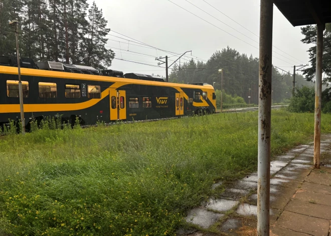 Atjaunota vilcienu kustība uz Jelgavu; atsevišķus posmus Tukuma līnijā izpildīs ar dīzeļvilcieniem un autobusiem