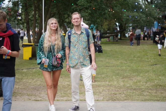 Ralfs ar draudzeni Sabīni, kas atbraukusi no Spānijas.