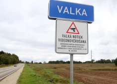 Bijušais Valkas mērs Vents Armands Krauklis norāda, ka Valkas novada pašvaldības priekšsēdētāja Gita Avote likusi parakstīt dokumentus, kas specifiskus jautājumus deputātiem liegs apspriest ne tikai ar medijiem, bet arī izteikties par tiem sociālajos tīklos.