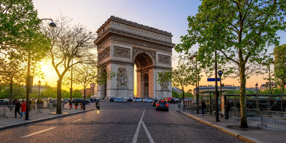 Trimfa arka Parīzē.