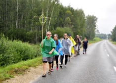 Svētceļnieku grupa dodas uz Aglonu.