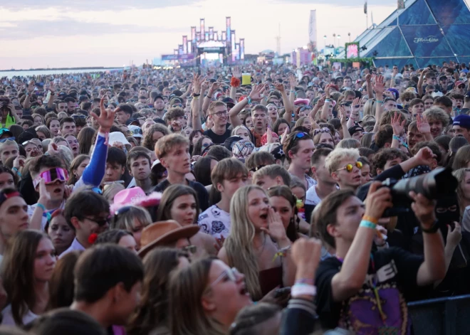 "Astro'n'Out", "Mauku vecis" un citi sajūsmina publiku Liepājas festivālā "Summer Sound 2024" (foto: Mārtiņš Ziders)