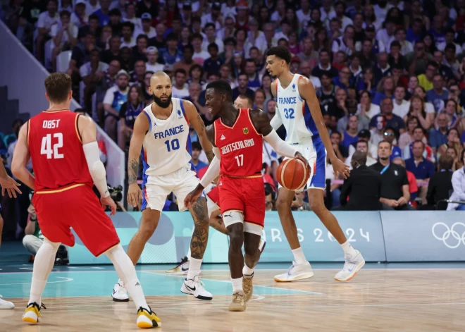 NBA zvaigzne Viktors Vembanjama neglāba; Vācijas basketbolisti Parīzes olimpiādes milžu cīņā apbēdina mājinieci Franciju