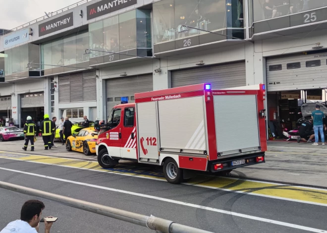 Sprādzienā Vācijas autosacīkšu trasē ievainoti vismaz 22 cilvēki