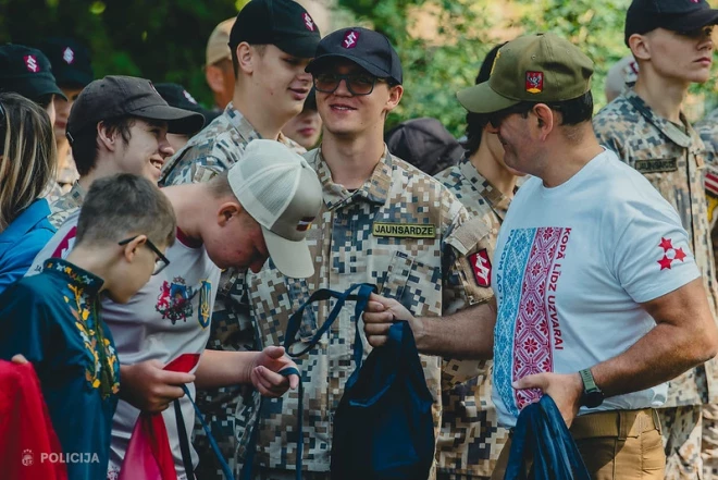 Atklāta Ukrainas policistu bērniem organizēta nometne Latvijā.