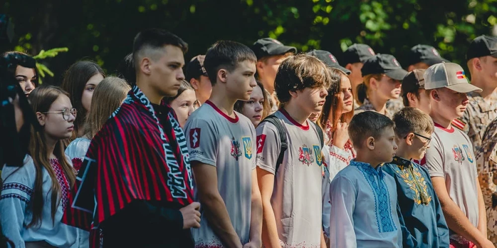 Atklāta Ukrainas policistu bērniem organizēta nometne Latvijā.