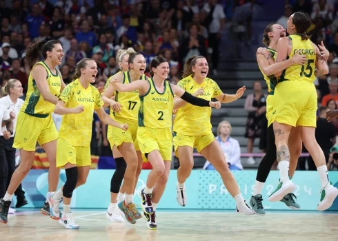 Austrālijas basketbolistes nopelna pēdējo ceļazīmi uz olimpiskā turnīra ceturtdaļfinālu