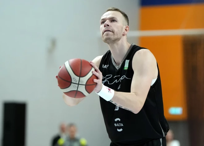 Māris Gulbis spēlēs "VEF Rīga" arī jaunākā brāļa vadībā; komandai pievienojas arī Dānijas čempionāta spīdeklis