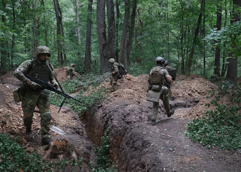 Ukrainas karaspēks iegājis līdz pat desmit kilometriem Krievijas Kurskas apgabalā. 
