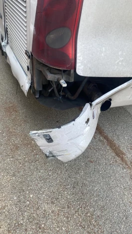 Saplīsušais autobuss.