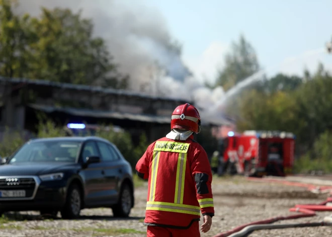 Пожар на Ганибу дамбис - в Рижской думе считают, что "в кризисной ситуации рижане в надежных руках"