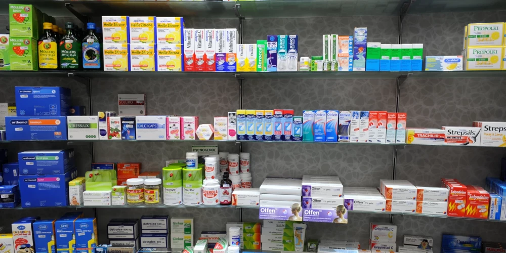 Если лекарства в аптеках недоступны и невозможно заменить препарат другим, содержащим аналогичное активное вещество, пациентам следует проконсультироваться со своим врачом о возможном механизме запасных действий. 