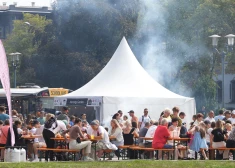 Rīgas Burgeru festivāls ir sācies (foto: Juris Rozenbergs)