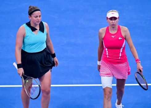 Aļona Ostapenko un Ludmila Kičenoka