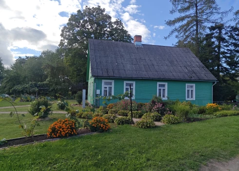 Pieminot vīnogu selekcionāru, 17.augustā no plkst.17.00 tiek gaidīti ciemiņi P. Sukatnieka dzimtas mājās "Apsītēs" Dvietes pagastā Augšdaugavas novadā.