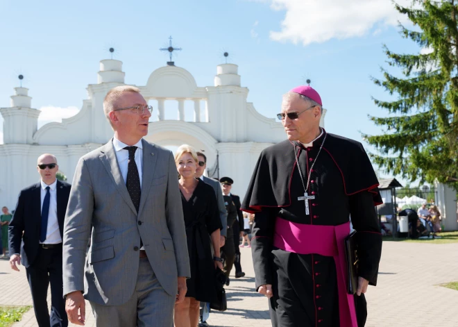 Svētkus ieradās svinēt vairāk nekā 20 svētceļnieku grupas ar vairāk nekā 1000 dalībniekiem tajās.