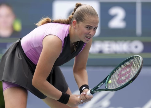 Aļona Ostapenko Ziemeļamerikas turnīrus nav iesākusi pārāk sekmīgi.