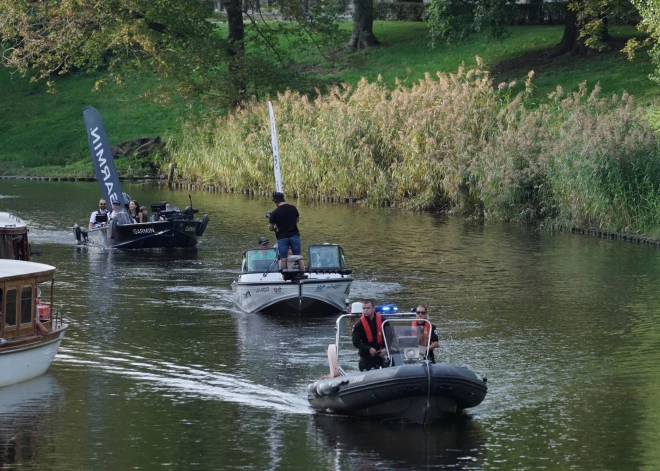 Rīgas dzimšanas dienas svinību laikā, 16.augustā, Rīgas Pilsētas kanālā notika ikgadējā jaudīgu makšķerēšanas sporta laivu parāde. Tā notiek starptautisko sacensību "Garmin Predator Cup 2024 (GPC 2024)" un Rīgas svētku ietvaros.