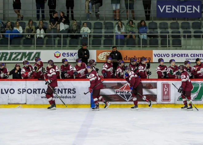 Latvijas U-20 "bordo" hokeja izlase LHF prezidenta kausa finālā piekāpjas Somijas klubam "TuTo"