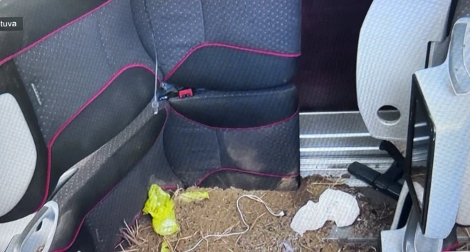 Авария произошла около шести часов утра, и многие пассажиры в это время еще спали.