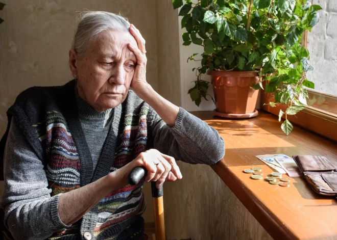 VSAA birokrātija: pensionāre kritizē sarežģīto sociālā nodokļa atmaksas procesu