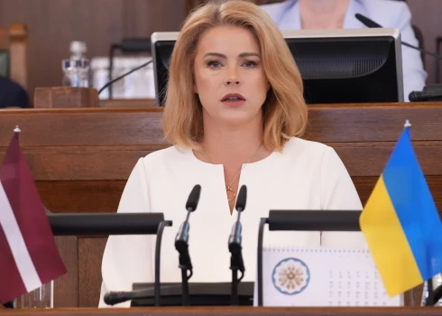 Ministru prezidente Evika Siliņa (JV).