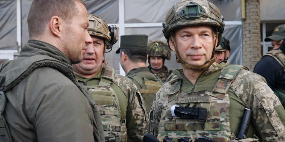 Sirskis atklāj, ka ienaidnieks veic manevrējošu aizsardzību.