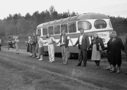 Preilēnieši - Baltijas ceļa dalībnieki 1989. gada 23. augustā.