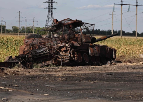 Iznīcināts okupantu tanks pie Sudžas, Kurskas apgabalā. 2024. gada 16. augusts.