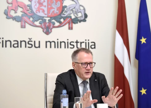 Finanšu ministrs Arvils Ašeradens.