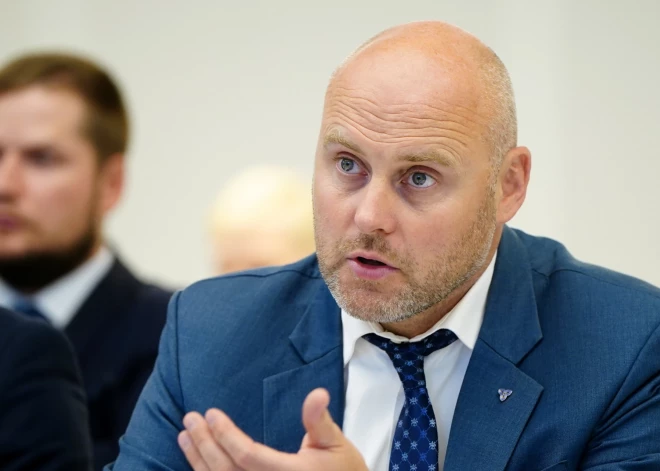 Andris Kulbergs: lēmums “Rail Baltica” projektā iekļaut “Rīgas cilpu” pieņemts bezatbildīgi