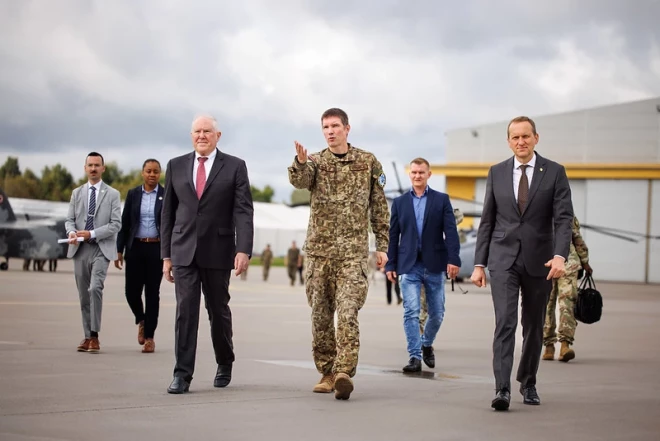  ASV Gaisa spēku sekretārs apmeklē NBS Aviācijas bāzi “Lielvārde”.