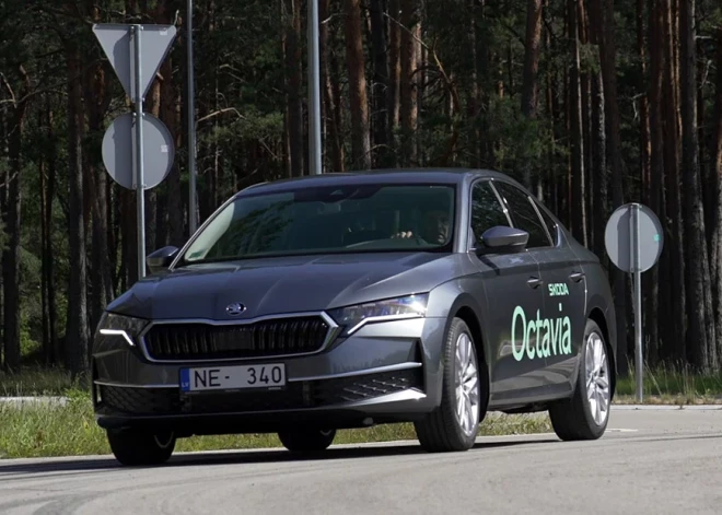 Par divzonu klimata iekārtu un dzesējamu bezvadu lādētāju Octavia vairs nav jāpiemaksā - tāpat kā par skārienjutīgu ekrānu.