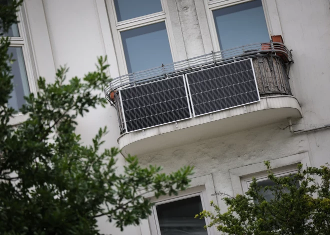 Vācieši uz balkoniem uzstāda saules paneļus