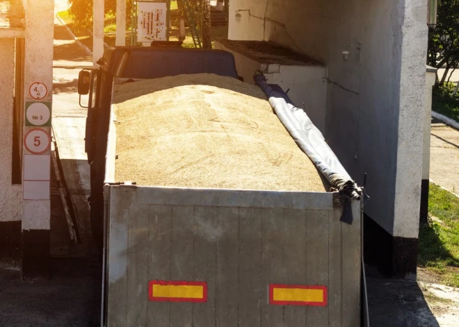 Rīgas ostā sākusies aktīvā graudu kraušanas sezona