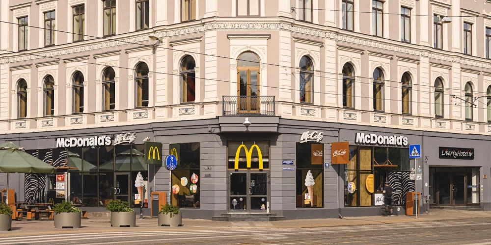 McDonald's restorāns Vecrīgā