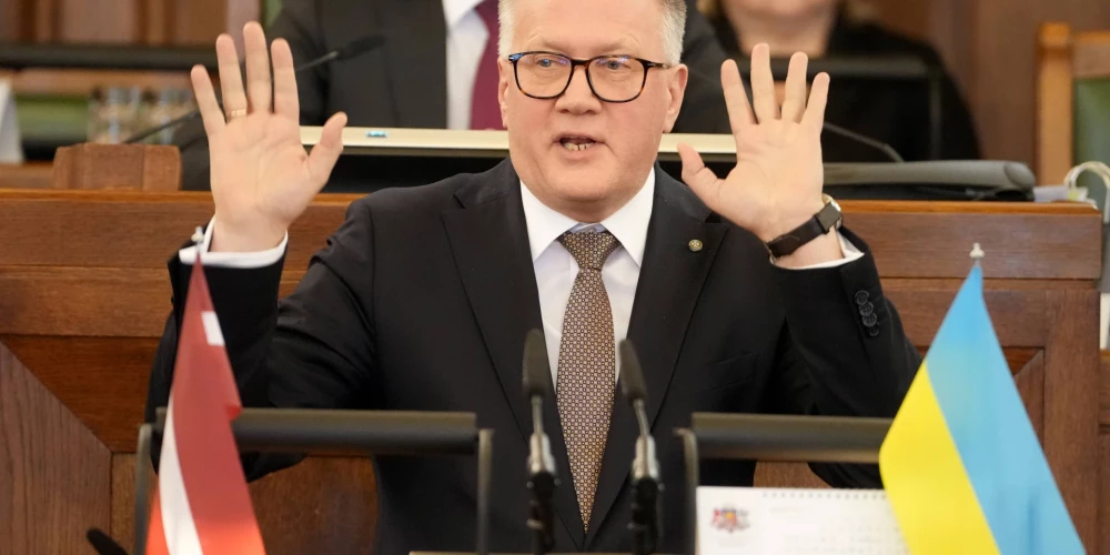 Arī ar šī gada valsts budžeta pieņemšanu finanšu ministram Arvilam Ašeradenam negāja viegli.