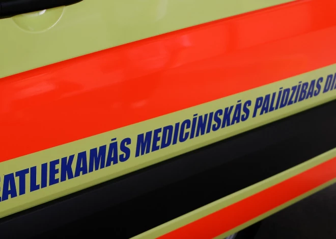 Auto sadursmē pie Siguldas vairāki cietušie un viens bojāgājušais