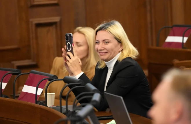 Saeimas deputāte Svetlana Čulkova: „Finanšu ministra vadības stils un sirreālās vīzijas ir nesamērīgas ar iedzīvotāju maksātspēju un dzīves līmeni.”