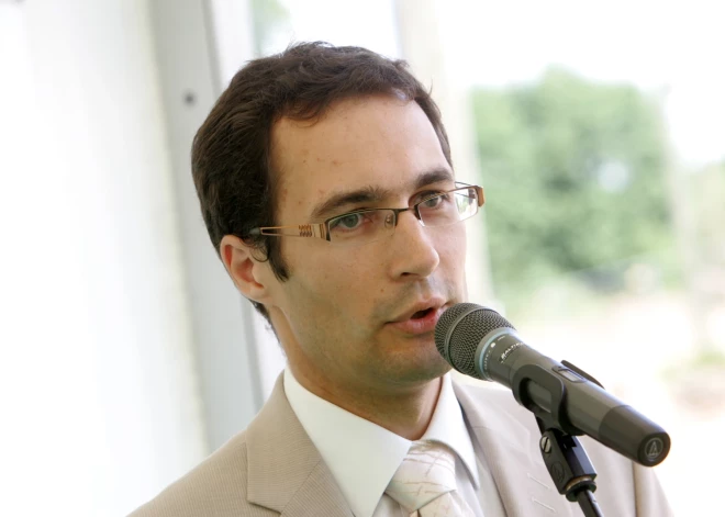 Bairei atsakoties no piedāvātā mandāta, Kariņa vietā Saeimā nāks Valkas novada domnieks Zariņš