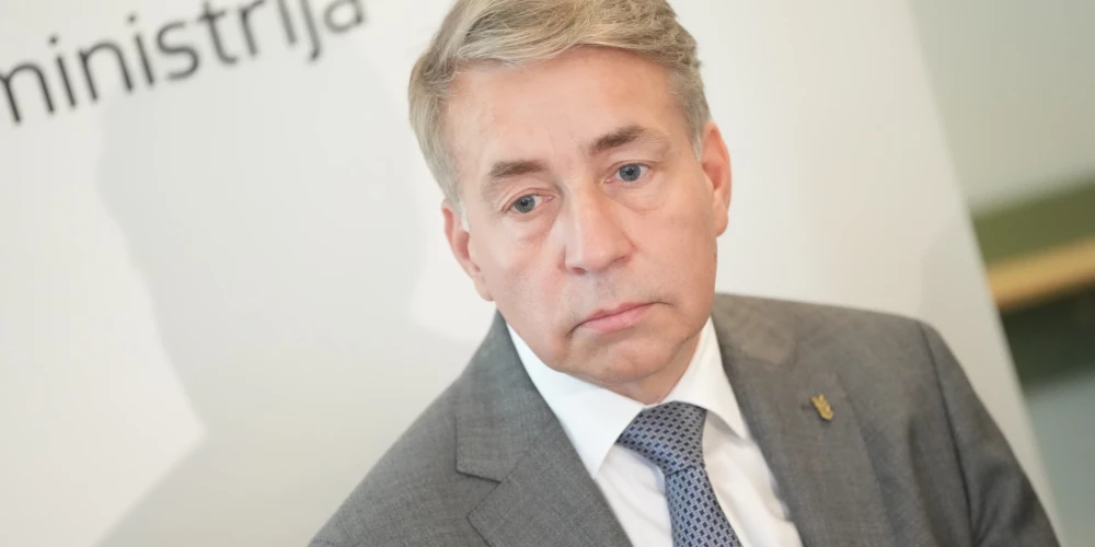 Labklājības ministrs Uldis Augulis.